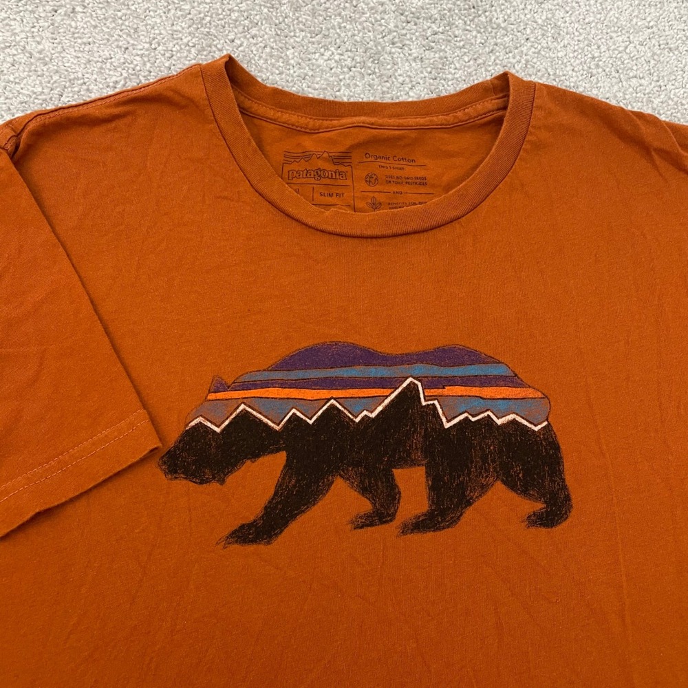 Patagonia T-Shirt Mens Large Slim Fit Fitz Roy Bear Orange Autumn Fall Hiking
